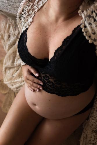 Boudoir-zwangerschapsshoot